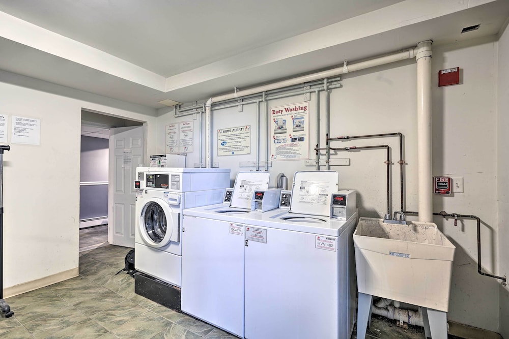 Modern Asbury Park Studio - 2 Blocks to Beach view 4