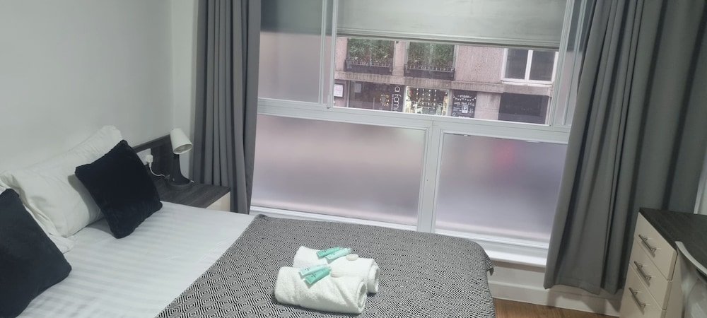 Central Liverpool 1-bed Apartment City Centre