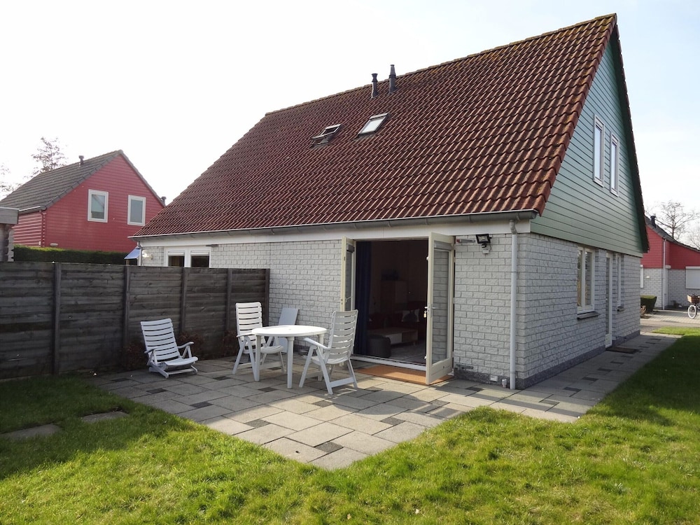 Holiday Home in Zeeland With Spacious Garden