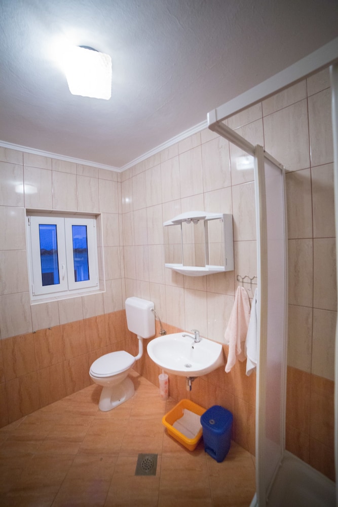 Photo 46