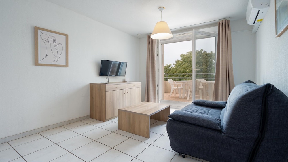 Coastal Comfort for Four