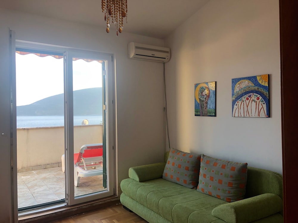 House in Herceg Novi view 4