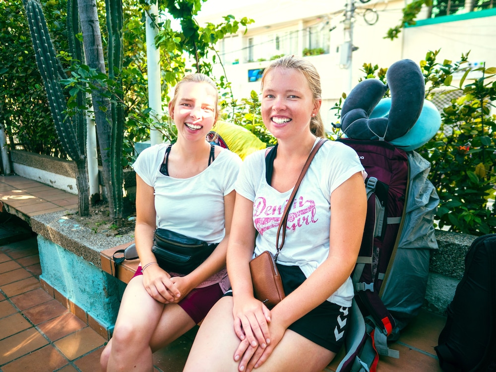 Aluna Hostel B&B