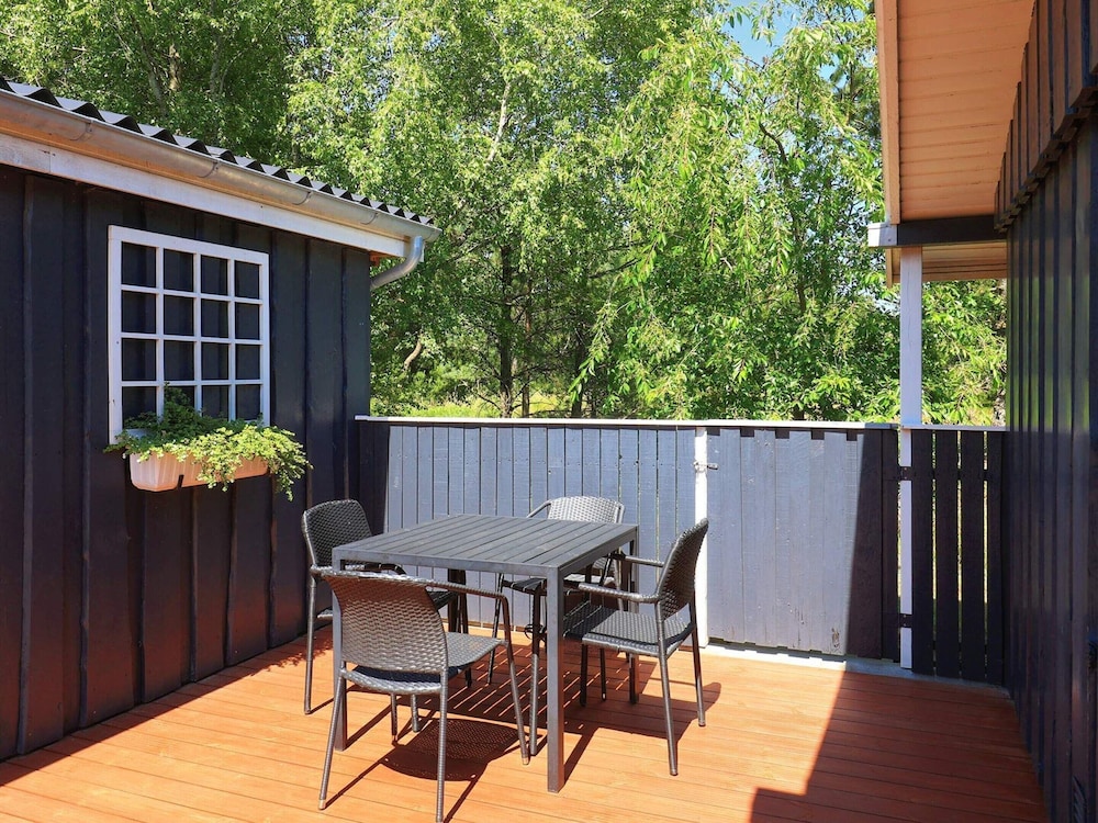 Sun-kissed Holiday Home in BlÃ¥vand near Sea view 3