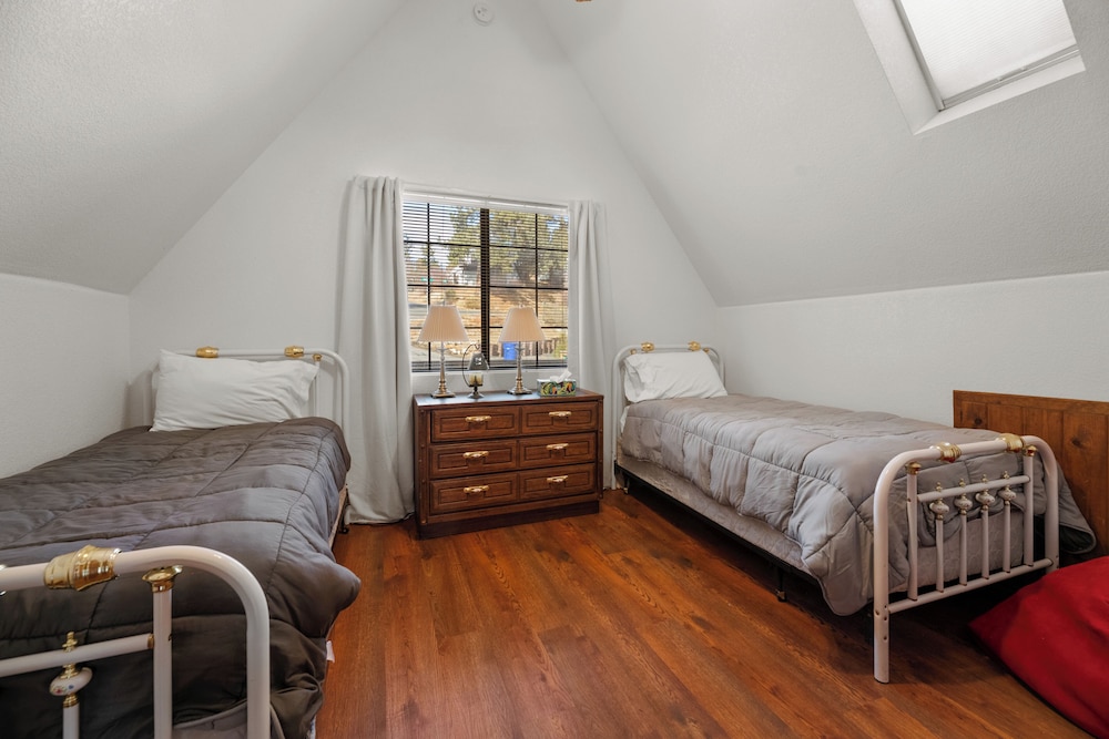 Little Bear Lodge
