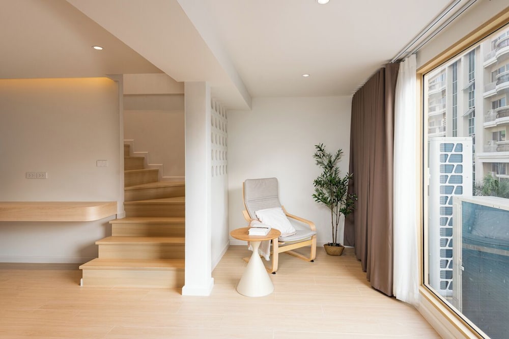 Spacious 4BR Muji Home With Loft & Pool in Ekkamai