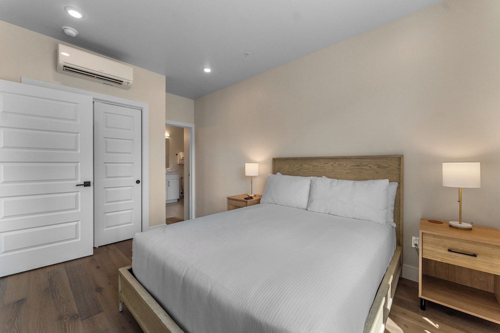 Brightwood #306