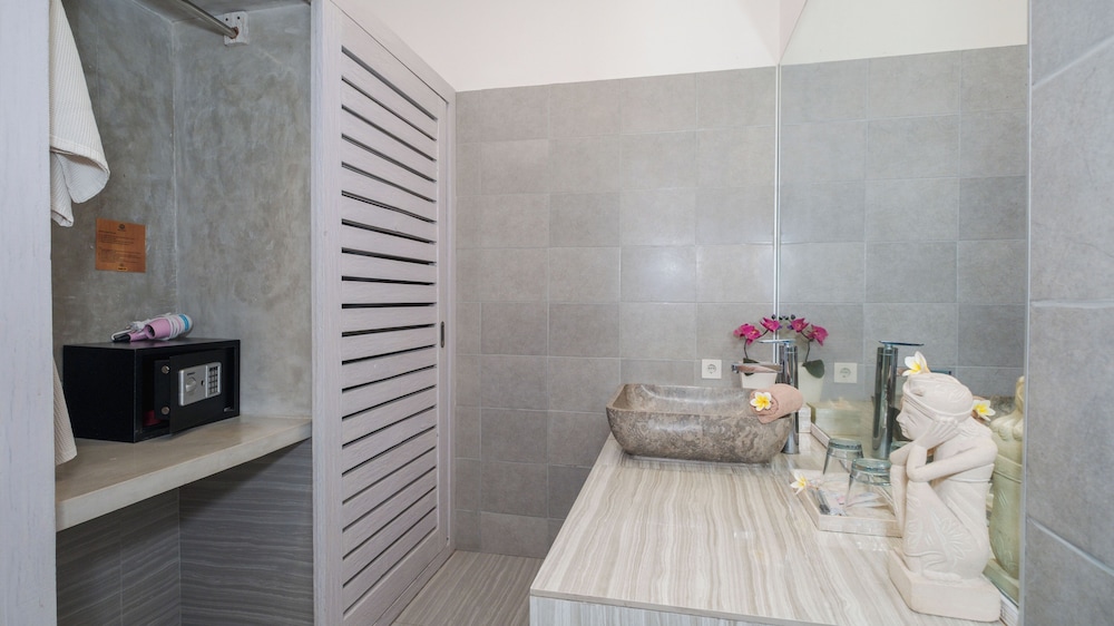Villa Larimar by Villa Finder
