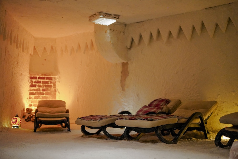 Aleria Belport Beach Hotel