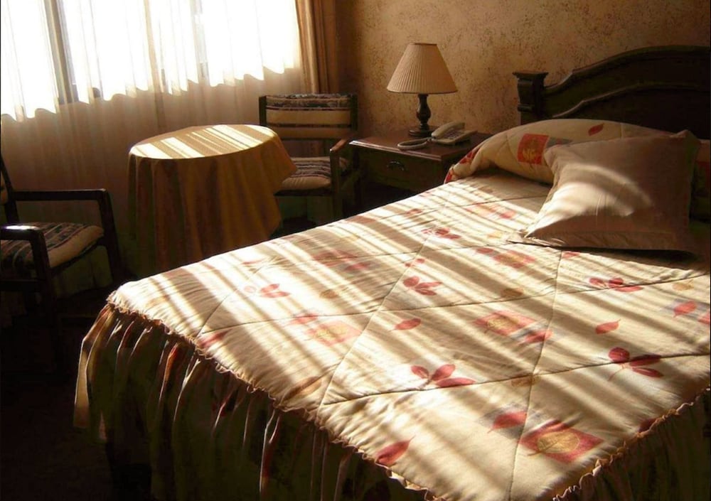 Hostal Versalles
