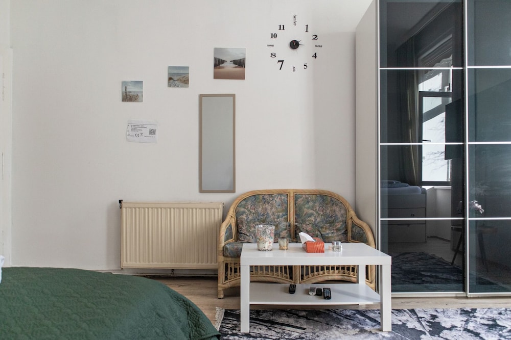 Comfortable 3BR Danube & Millenium Tower