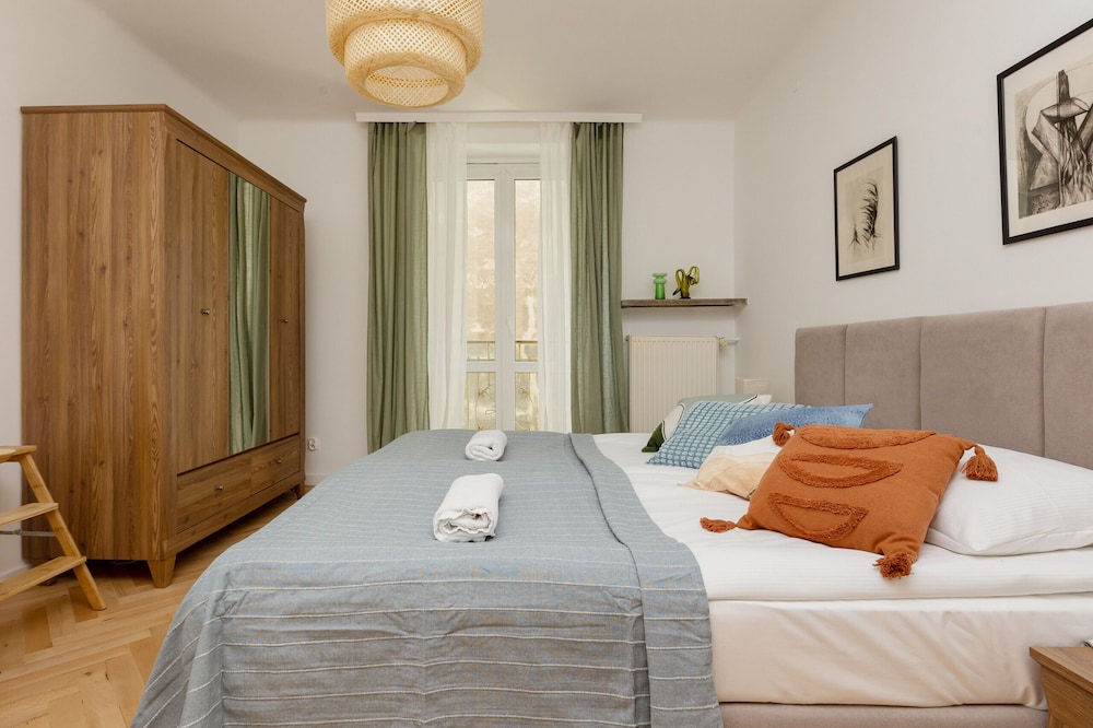Gorskiego Warsaw City Center by Renters view 2