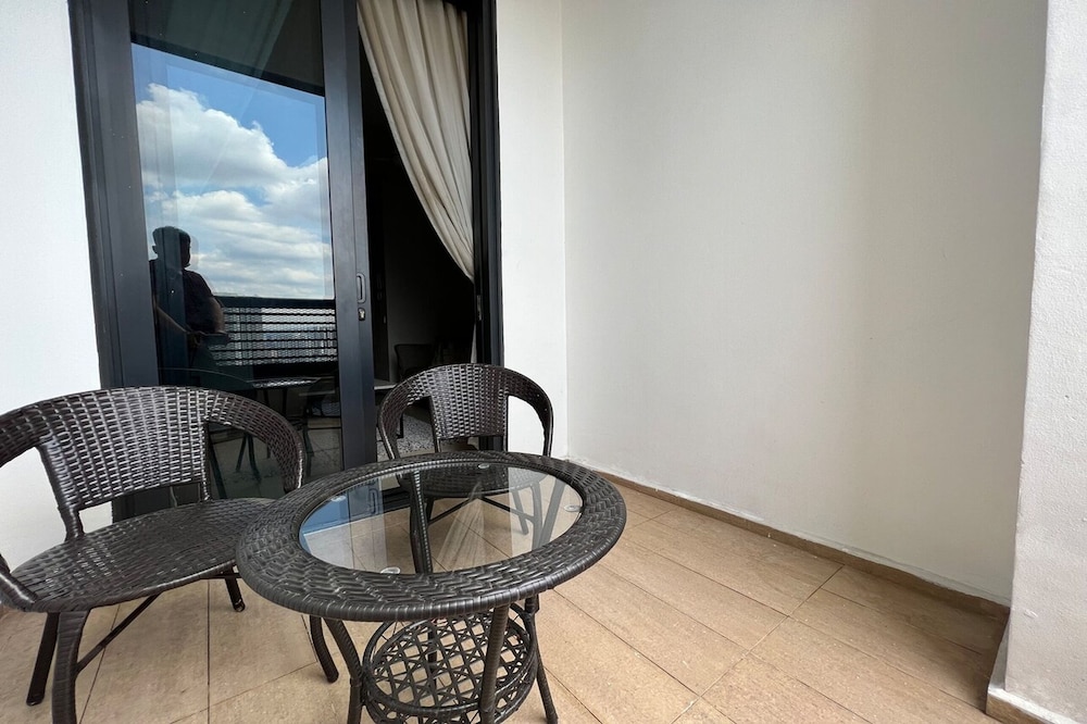 Arcoris Mont Kiara Apartments by Emily in Town