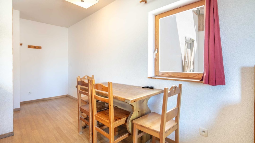 Cozy Alpine Apartment With Pool photo 4