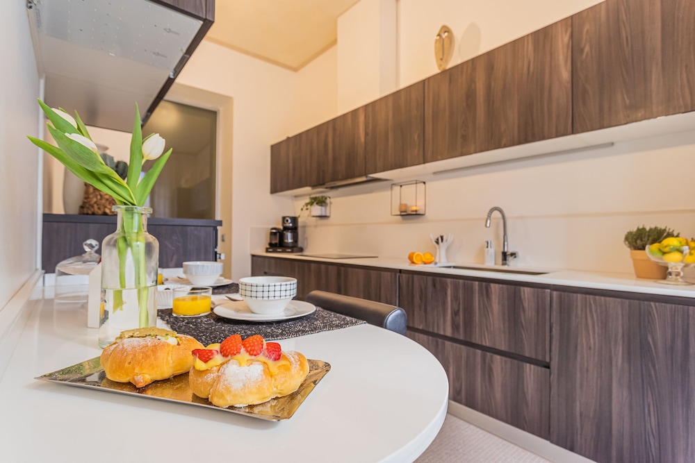 Rovelli 41 in Como With 2 Bedrooms and 3 Bathrooms