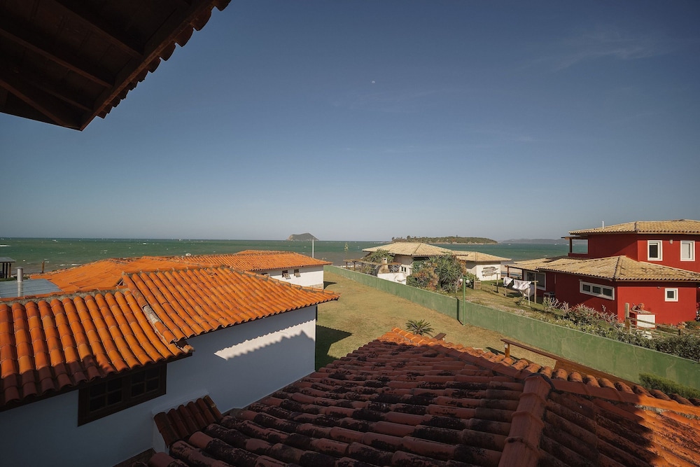 Bz60 Casa em condomínio pé na areia