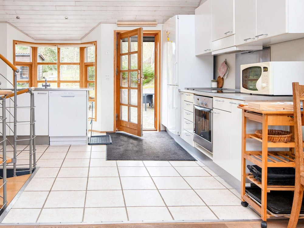 8 Person Holiday Home in Ebeltoft view 3