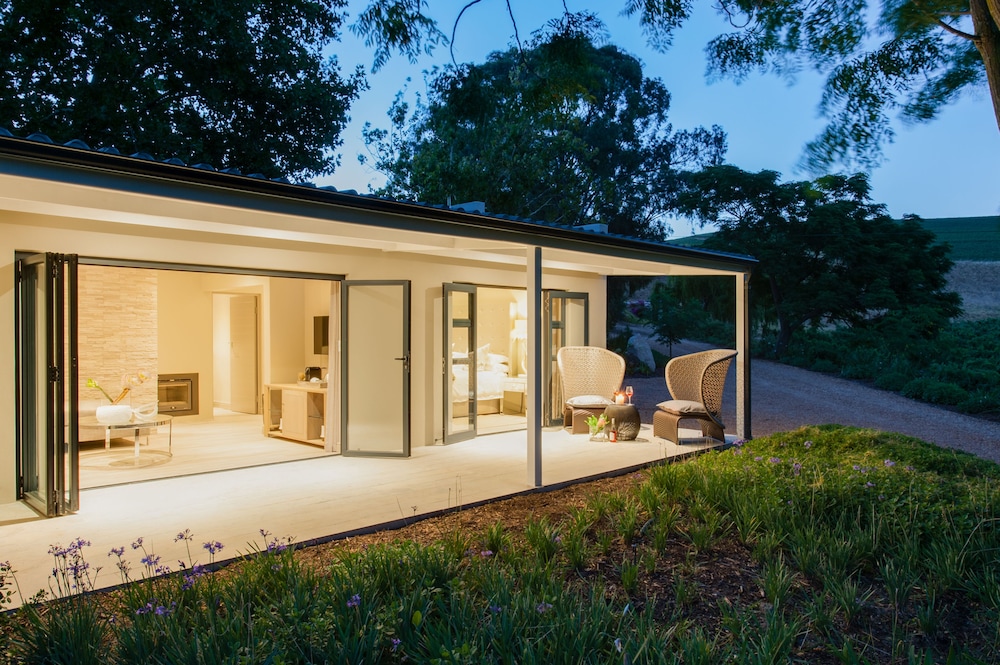 Hotel Jordan Wines Luxury Suites - Image 1