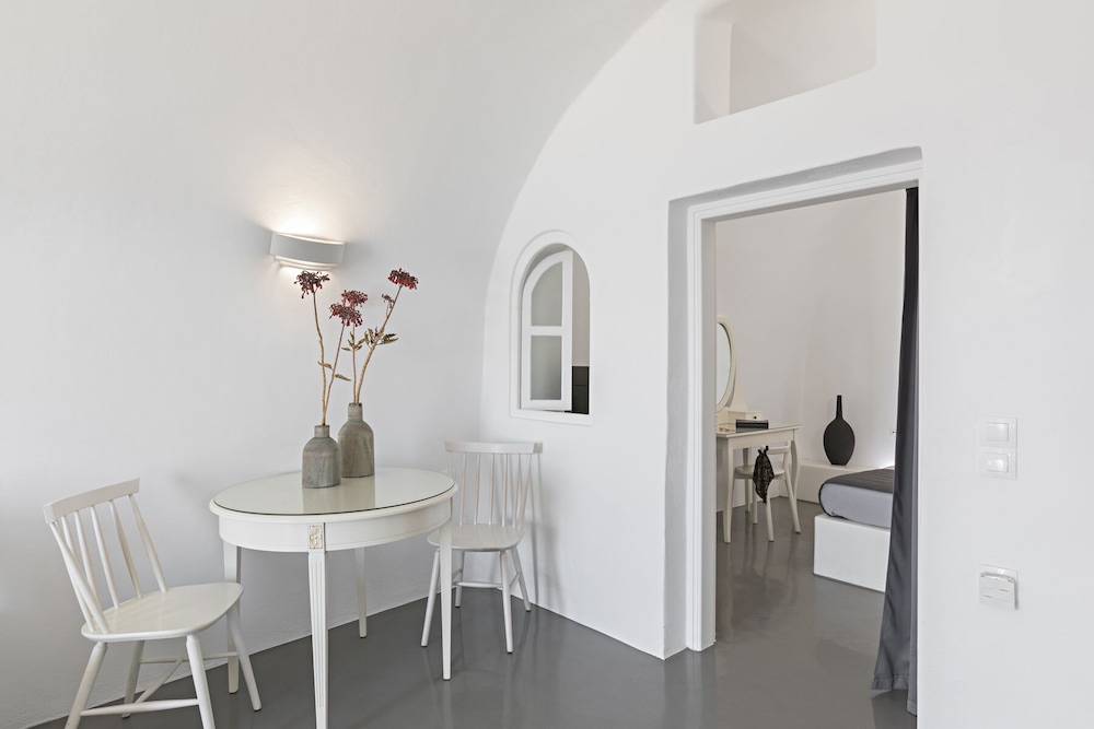 Helianthus Suites
