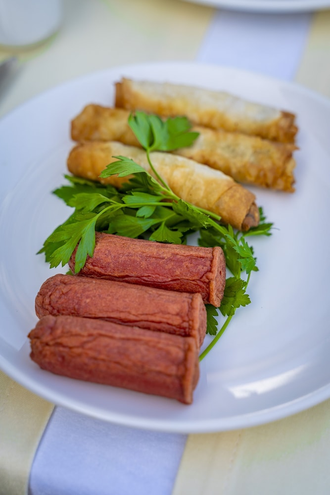 Queen Boutique Hotel - Image 45