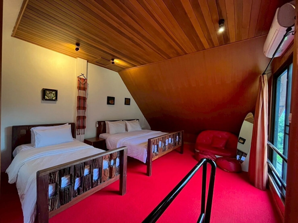 Thara Bayview Villa