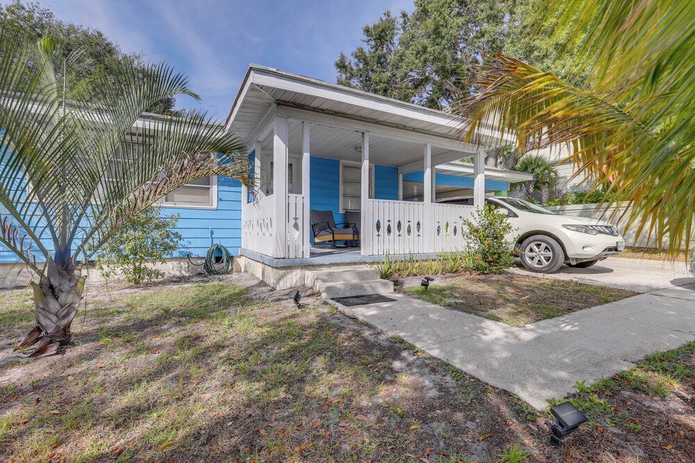 1 Block to Dtwn! Walkable Stay in Stuart