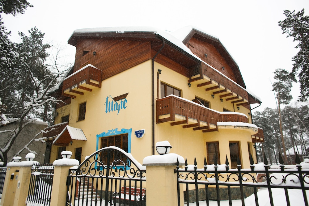 Hotel Shale