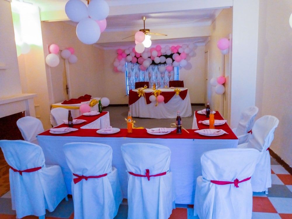 meeting & event spaces
