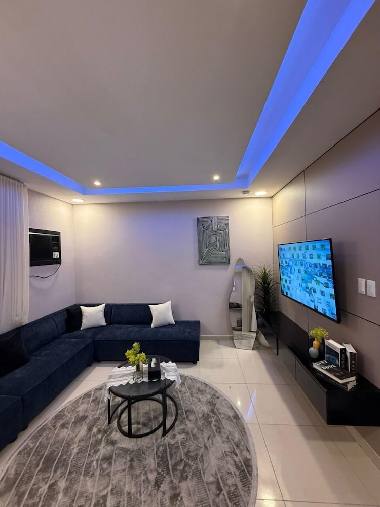 OrbitNet Suites Al Ulaya