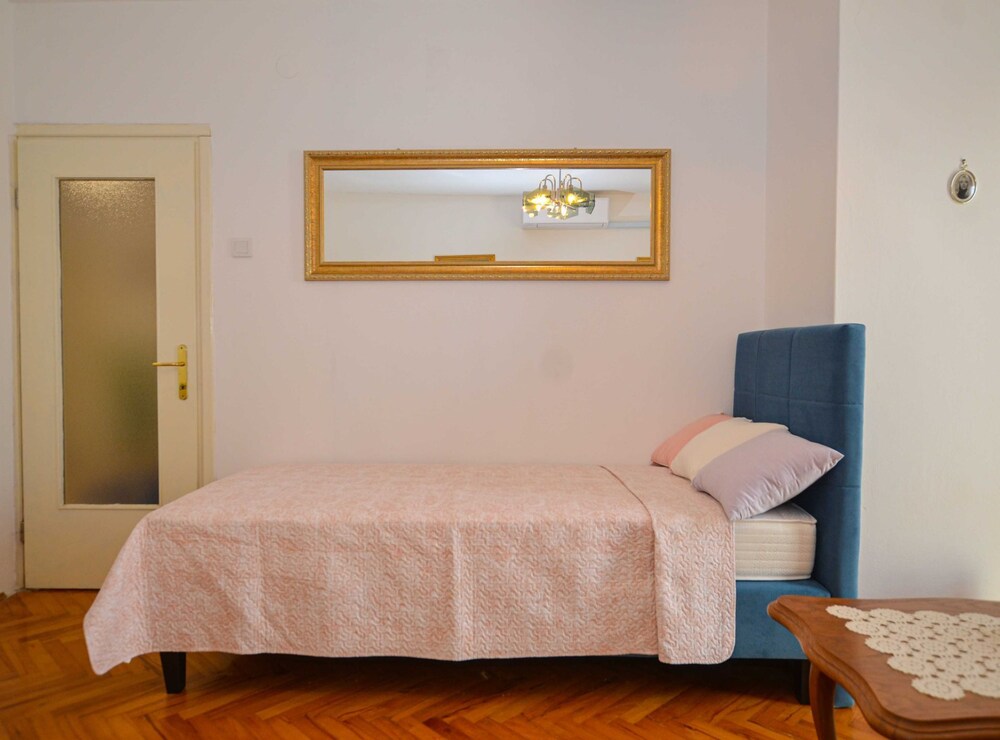 Cozy and Smart Rovinj Apartment With Balcony