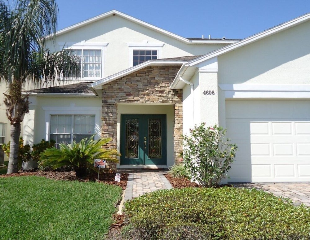 Charming 4-bedroom Villa With Pool & Spa, Only 15 Minutes From Disney!