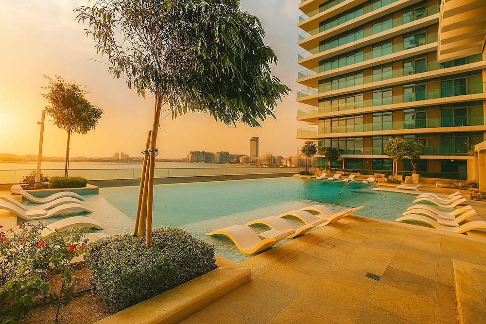 KeyRock - Sea View Beachfront Penthouse