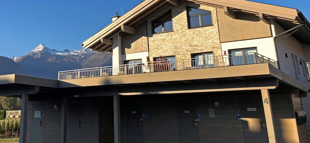 Mountain Nests - Chalets Apartments