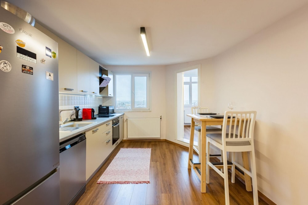 Central Flat With Lovely Terrace in Ferikoy Sisli