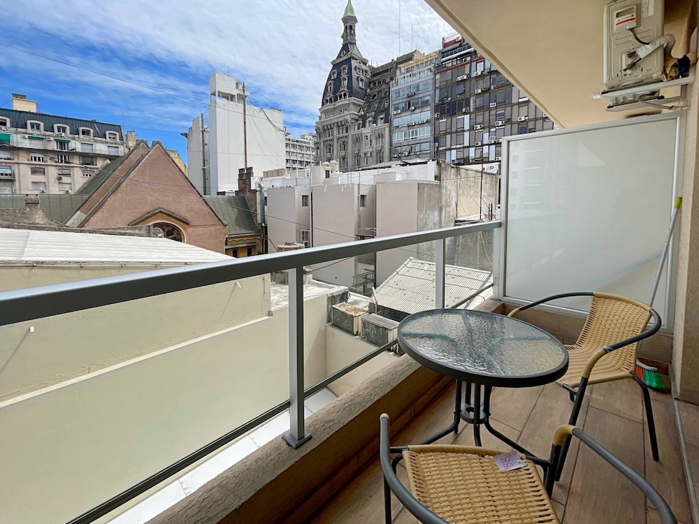 Ayres Suites Moreno