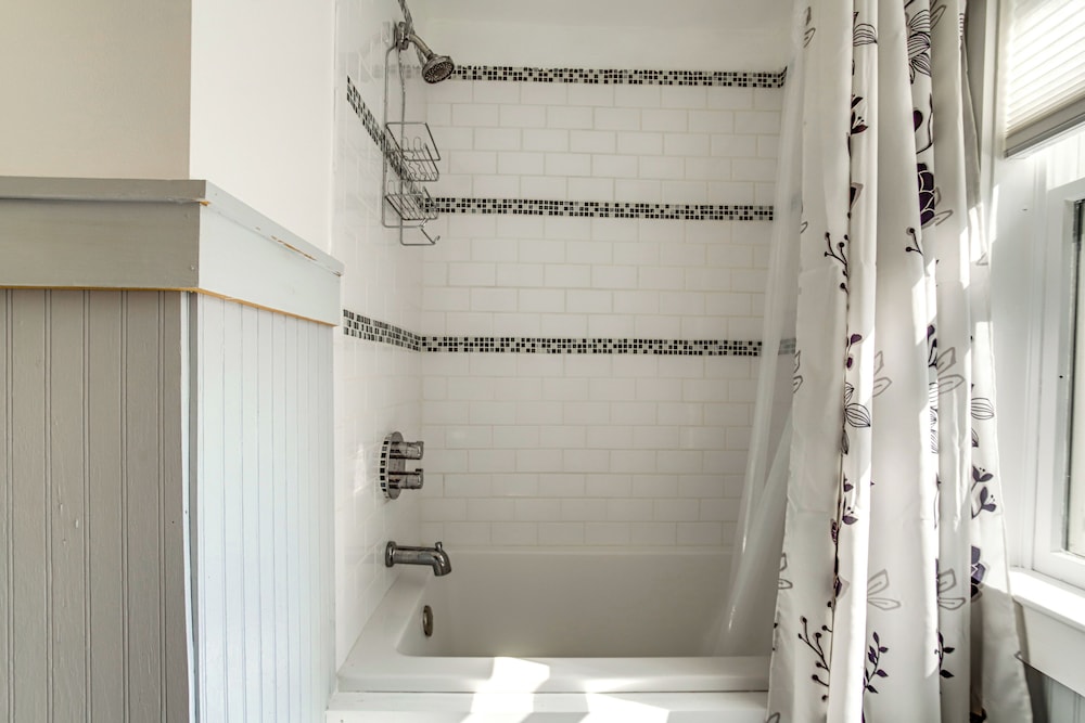 Charming Victorian Farmhouse on Historic Main St