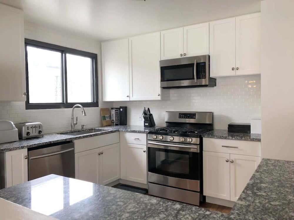 @ Marbella Lane - 3BR Stylish House Near SF