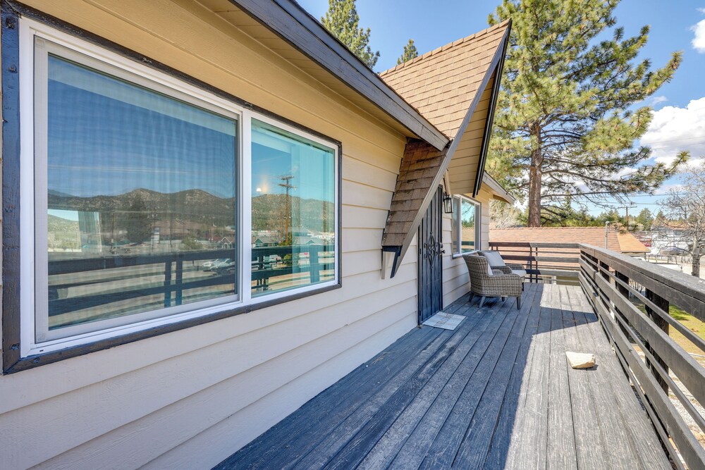 Close to Skiing & Lake: Big Bear Mountain Getaway