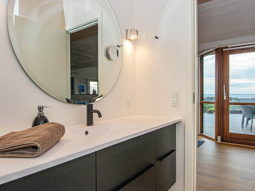 6 Person Holiday Home in Ronde view 3