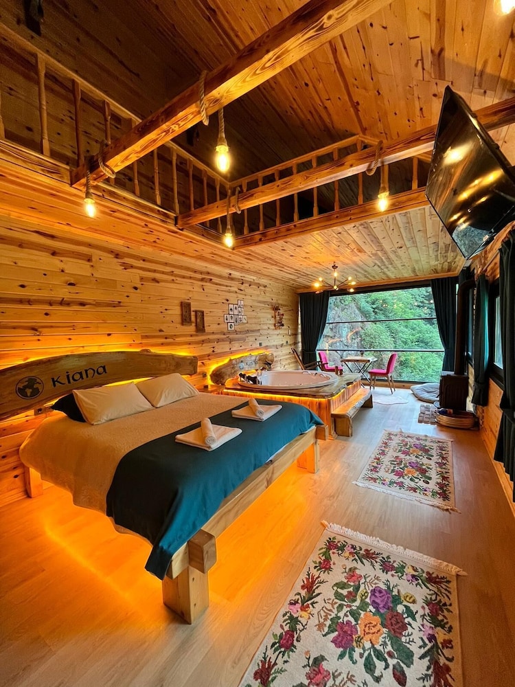 Kiana Bungalov view 2