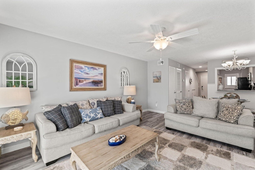 Blessed By The Sea Crescent Beach Activities 2 Bedroom Home