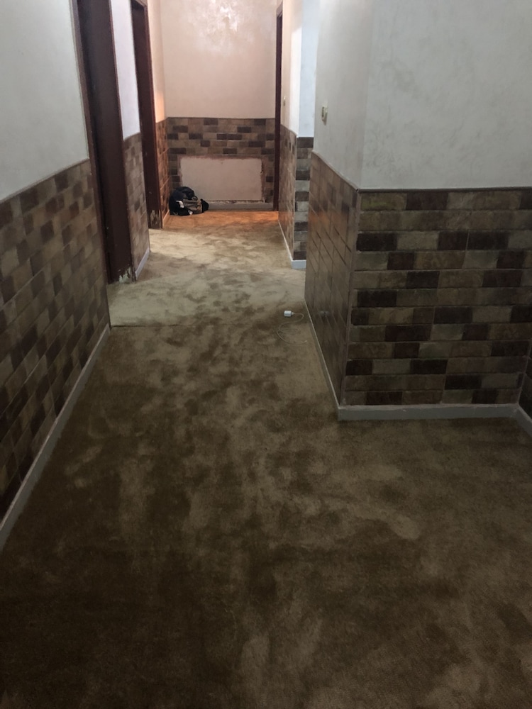 Yasmeen Apartment