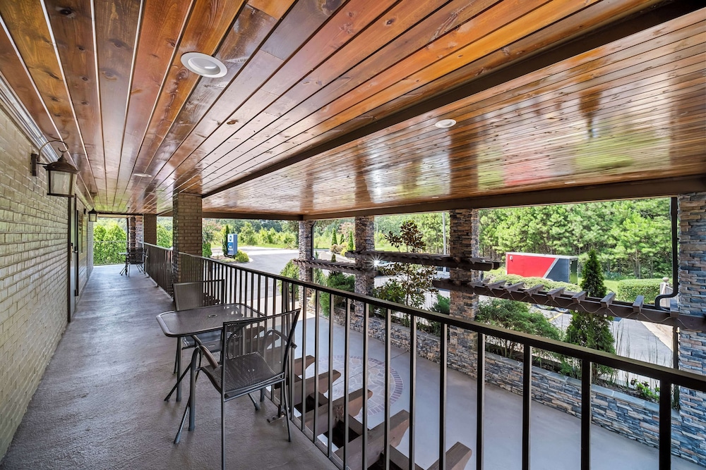 Best Western Braselton Inn - Property Image 4