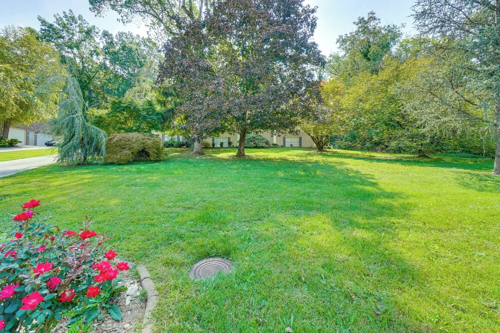 1 Mi to Dtwn: Quiet Retreat w/ Yard in Clinton