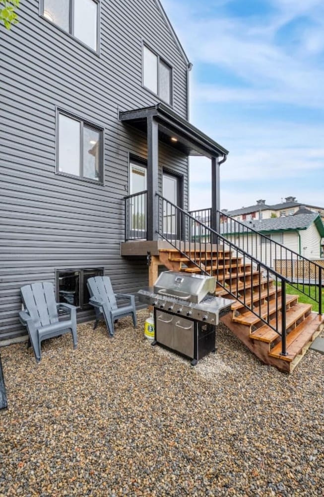 The Promenade No Service Fees Patio and BBQ