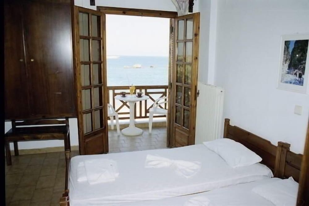 Nea Elena Luxurious Apartments