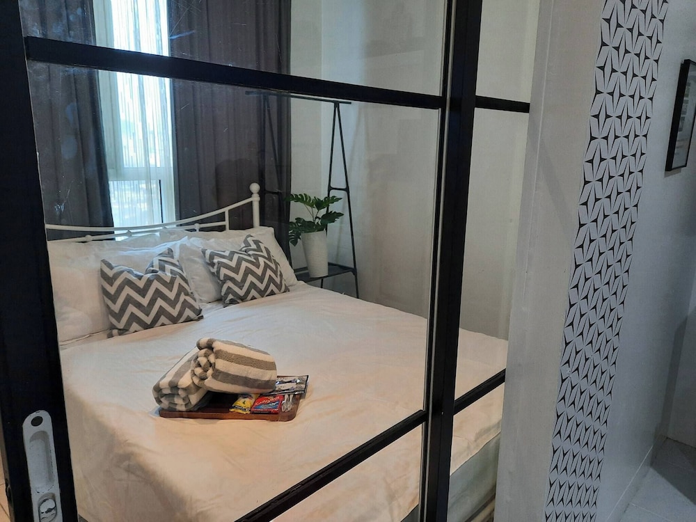 Staycation in Style With Fast Wifi & Netflix