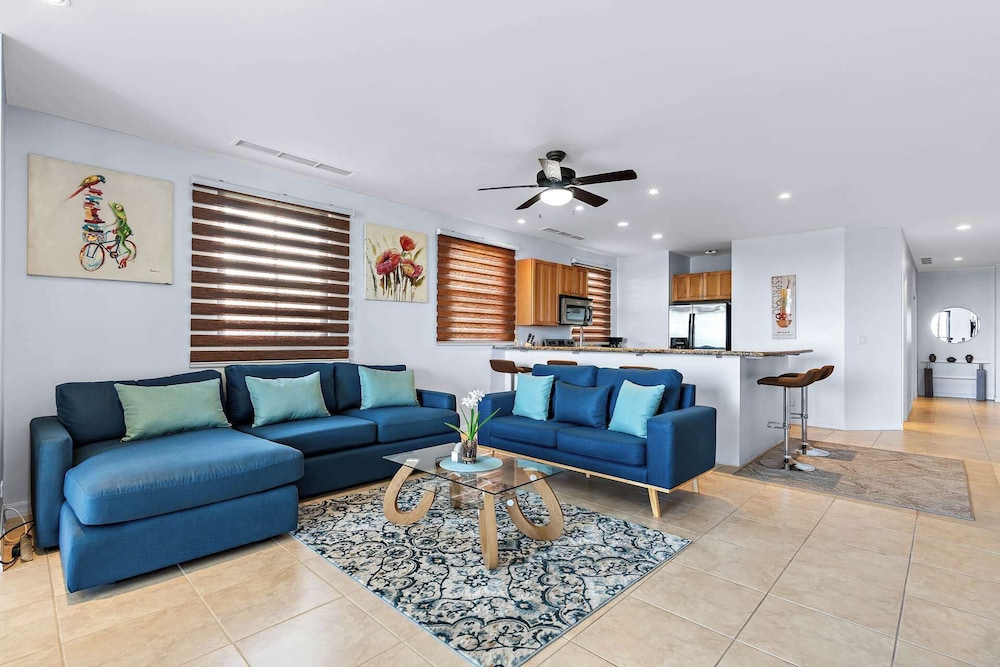 Coco Top-Floor 3-BD Ocean-View Unit at Pacifico By SPCR