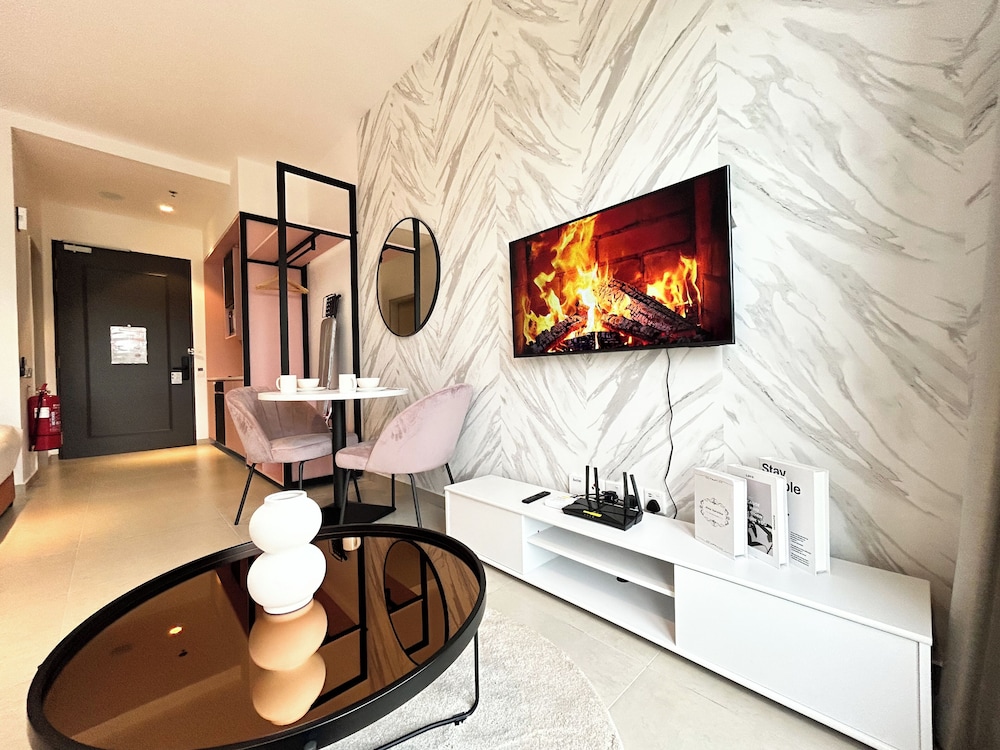 The Paxtonz by Manhattan Group