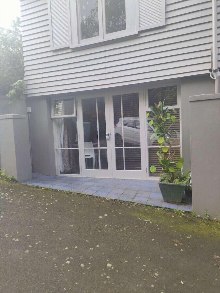 1 Beds including 1 Sofa Bed Studio view 4